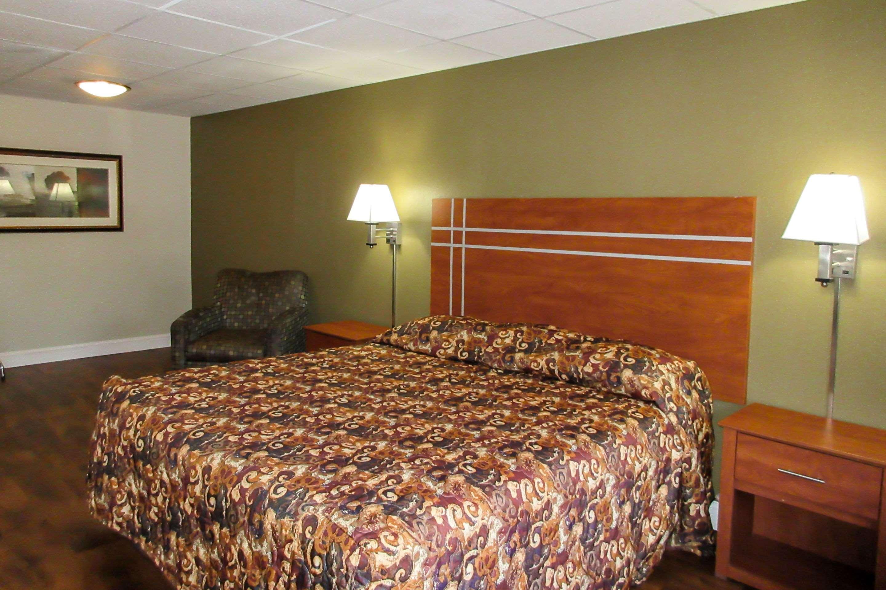 Rodeway Inn Swansea Екстер'єр фото